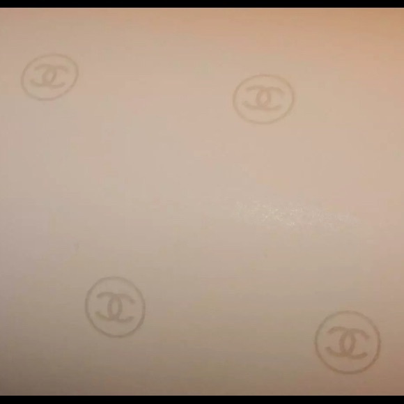 NIB Chanel gift wrap paper -25 meters PER ROLL - Picture 3 of 6